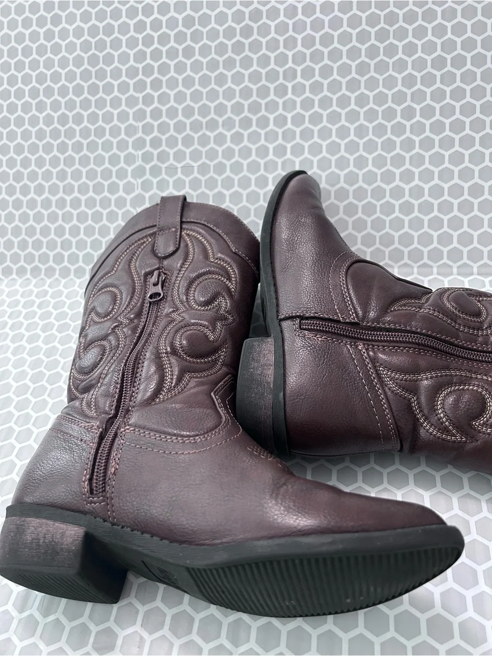 Girls Western Boots in Dark Brown.  Size 3 Cat & Jack